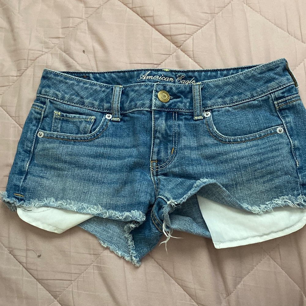 american eagle denim shorts, size 2